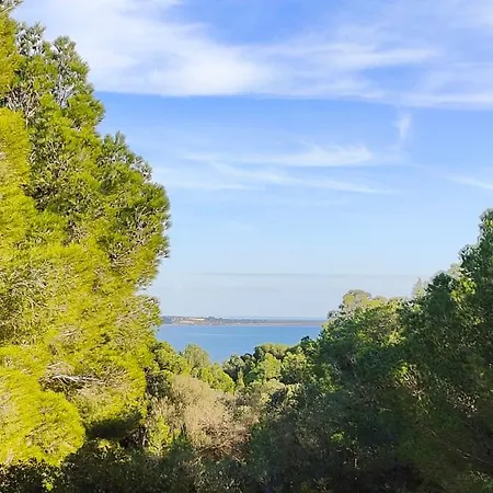 Mas De Caussagues, La Presqu'ile Villa