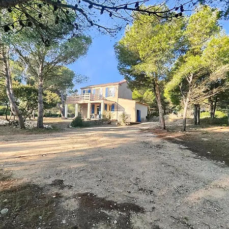 Mas De Caussagues, La Presqu'ile Villa